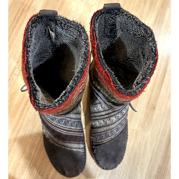 Toms One For One Nepal Women's Boots - Picture 4 of 6